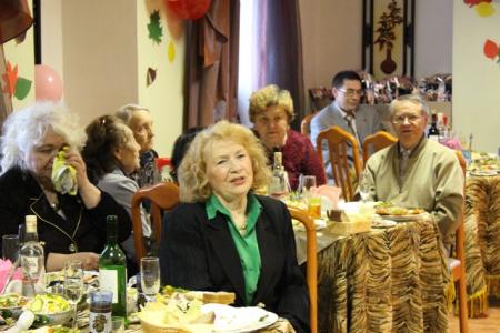 Магаданская область. Коммунисты организовали праздничный вечер в День пожилого человека
