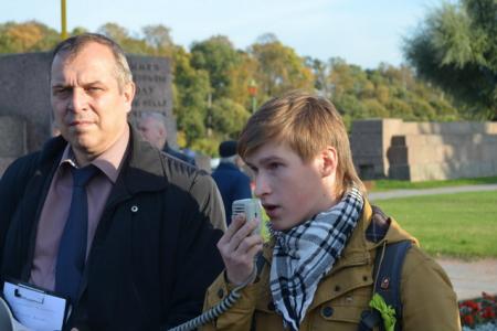 «Помним всех героев!». Митинг памяти защитников Советской власти в Санкт-Петербурге