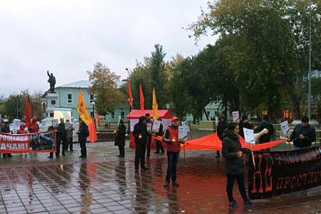 Акция памяти защитников Верховного Совета прошла в Оренбурге