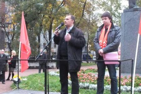 В Санкт-Петербурге прошел митинг под лозунгом: «Спасение Новороссии – залог спасения России!»