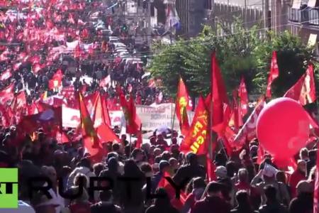 На митинг в Риме против правительственных реформ вышли около миллиона человек
