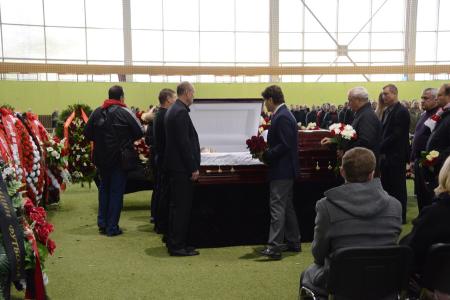 Депутат-коммунист Александр Ющенко принял участие в церемонии прощания с легендой советского футбола Федором Черенковым
