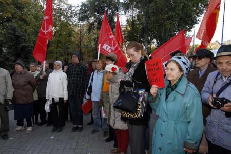 Помнить уроки черного октября 1993 года! В Воронеже прошел митинг в память о погибших защитниках Советской власти