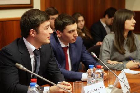 Депутат фракции КПРФ в Госдуме А.Ж. Бифов провел встречу со студентами МГИМО