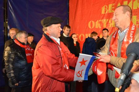 «Октябрь не остался в прошлом, в России вновь настает время вспомнить ленинские и сталинские заветы»