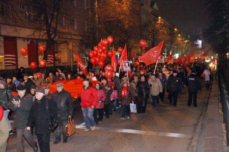 Воронежцы отпраздновали годовщину Великого Октября