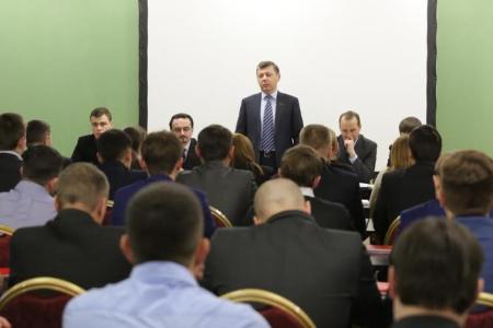 Д.Г. Новиков: «Учиться, чтобы побеждать, учиться, чтобы созидать». Центр политической учебы принял новый поток слушателей 