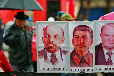 «Октябрь не остался в прошлом, в России вновь настает время вспомнить ленинские и сталинские заветы»