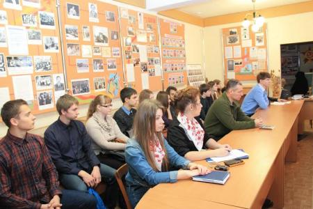 Псков. Мир – без нацизма!