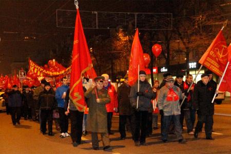 Воронежцы отпраздновали годовщину Великого Октября