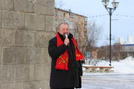 Красный Октябрь в Магадане