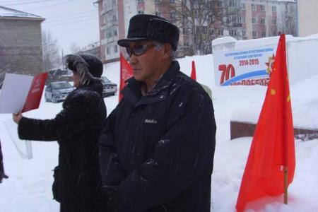 Республика Саха (Якутия). Репортаж о митинге 7 ноября 2014 года на площади Ленина г.Алдан