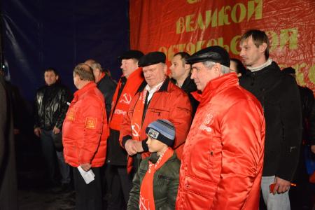 «Октябрь не остался в прошлом, в России вновь настает время вспомнить ленинские и сталинские заветы»