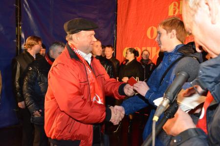 «Октябрь не остался в прошлом, в России вновь настает время вспомнить ленинские и сталинские заветы»