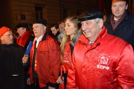 «Октябрь не остался в прошлом, в России вновь настает время вспомнить ленинские и сталинские заветы»