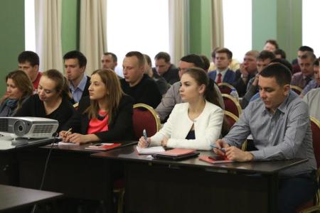 Д.Г. Новиков: «Учиться, чтобы побеждать, учиться, чтобы созидать». Центр политической учебы принял новый поток слушателей 