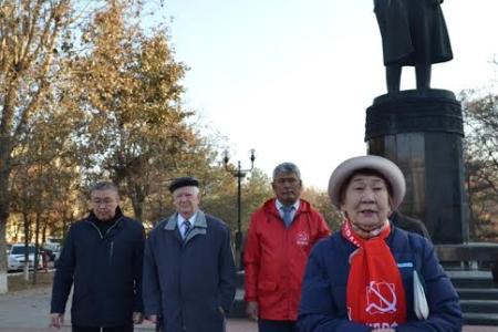 День Великого Октября в Калмыкии
