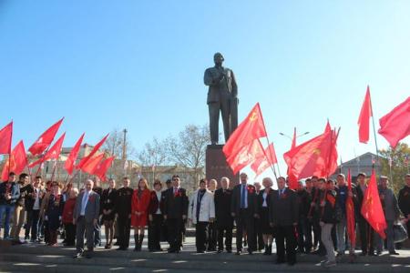 Праздник Великого Октября в Симферополе