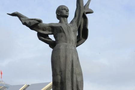 «На пути к новому союзу братских народов». Репортаж о поездке Г.А. Зюганова в столицу Белоруссии – город-герой Минск