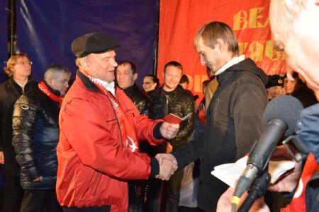«Октябрь не остался в прошлом, в России вновь настает время вспомнить ленинские и сталинские заветы»