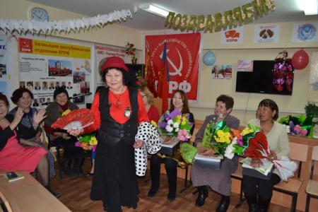 Республика Калмыкия. Поздравления с Днем Матери