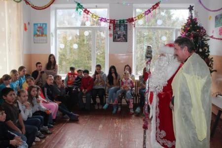 Крым: коммунисты организовали утренник для ребят из тубдиспансера