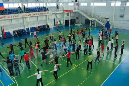 Комсомольцы Красноярска организовали и провели краевую флагманскую программу "Беги за мной! Сибирь"