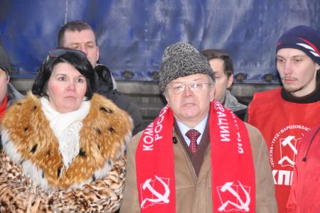 В.И. Кашин: "Народ Новороссии заслуживает победы!". На Донбасс отправлен очередной гуманитарный конвой КПРФ