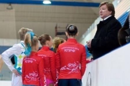 Предновогодний концерт юных  фигуристов спортклуба КПРФ