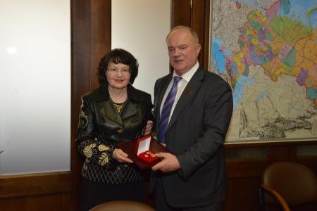 Г.А. Зюганов поздравил с новогодними праздниками сотрудников ЦК КПРФ и аппарата фракции КПРФ в Госдуме