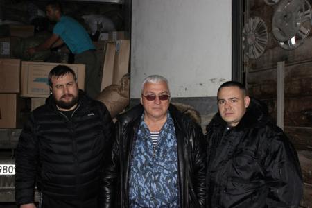 Уральские депутаты-коммунисты доставили гуманитарный груз в Новороссию