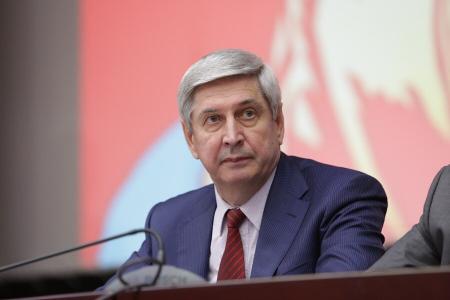Итоги 2014. Депутатские вопросы министрам. Как реализовывались возможности прямых обращений к Кабинету министров в ходе «правительственных часов» в Госдуме. Контент-анализ выступлений депутатов фракции КПРФ