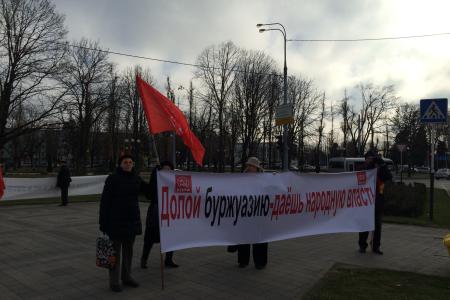 "Они боятся прямых выборов мэра... Такая трусливая власть нам не нужна!" В Краснодаре прошел массовый пикет против урезания гражданских и социально-экономических прав