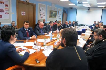 Депутат-коммунист Олег Лебедев принял участие в парламентских встречах Тульской областной Думы «Национальное самосознание народа и культура политики»