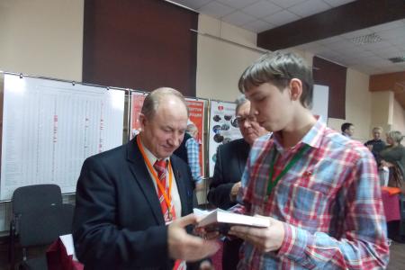 «Победное шествие КПРФ начнется из Сибири!». В Барнауле завершил работу сибирский семинар партийного актива КПРФ