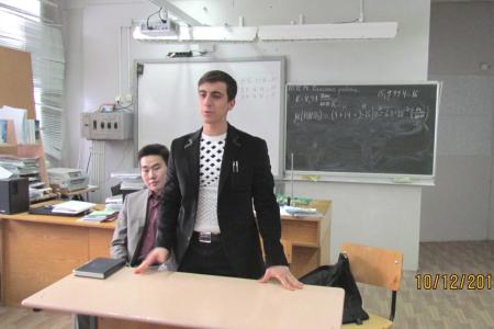 Якутские комсомольцы проводят встречи с учащейся молодежью