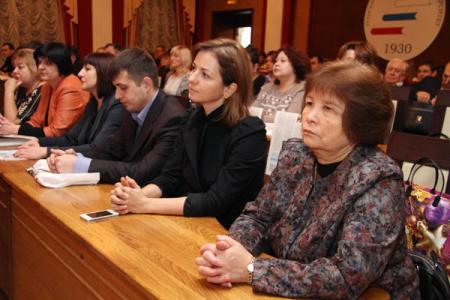 Заместитель председателя Тульской областной думы, секретарь Тульского обкома КПРФ Алексей Лебедев поздравил будущих медицинских работников