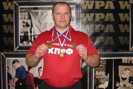 Силач из спортклуба КПРФ побил рекорд России!