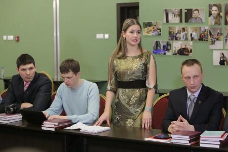 Г.А. Зюганов вручил дипломы выпускникам Центра политической учебы
