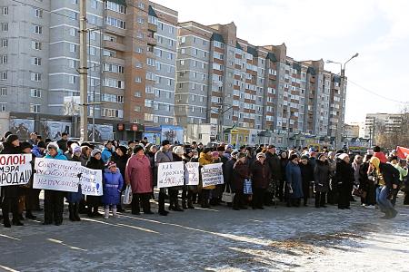 Оренбургская область. Коммунисты провели митинг в Новотроицке в защиту врачей и учителей