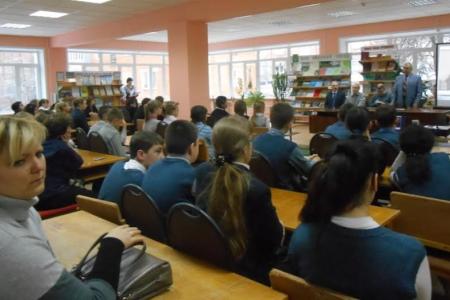 Первый секретарь Тульского обкома КПРФ Олег Лебедев: Мы усиливаем агитационно-пропагандистскую работу по патриотическому воспитанию молодежи в Тульской области