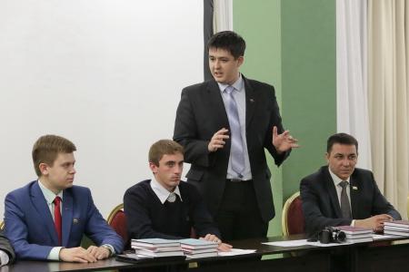 Г.А. Зюганов вручил дипломы выпускникам Центра политической учебы