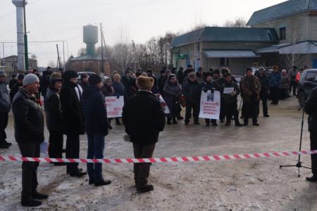 Пензенская область. Жители села Лопатино устроили массовый митинг против реформы системы здравохранения