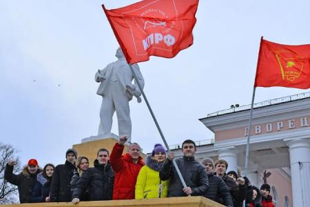 «Защитим Знамя Победы!» Комсомольцы и молодые коммунисты Ивановской области провели автопробег