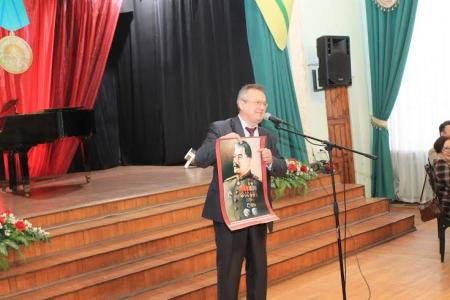 Первый секретарь Псковского обкома Александр Рогов: «Прорвали блокаду Ленинграда – прорвём блокаду России!»