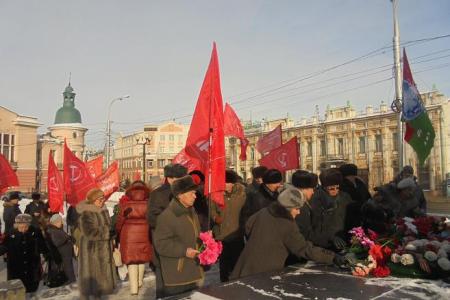 Иркутские коммунисты почтили память вождя пролетариата