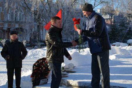 Вологодские коммунисты провели акцию в день памяти В.И.Ленина  