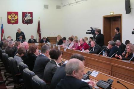 Как московские чиновники пытаются совместить в одном здании понятия «Ветеран» и «марионетки»