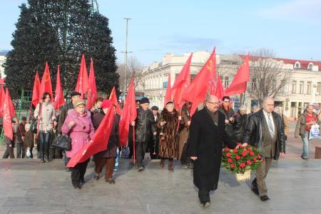 Коммунисты Крыма почтили память Вождя мирового пролетариата В.И. Ленина