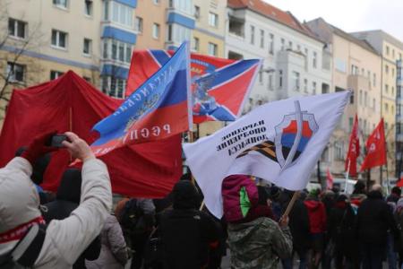 В Берлине состоялся марш памяти, приуроченный к 96-й годовщине убийства Карла Либкнехта и Розы Люксембург